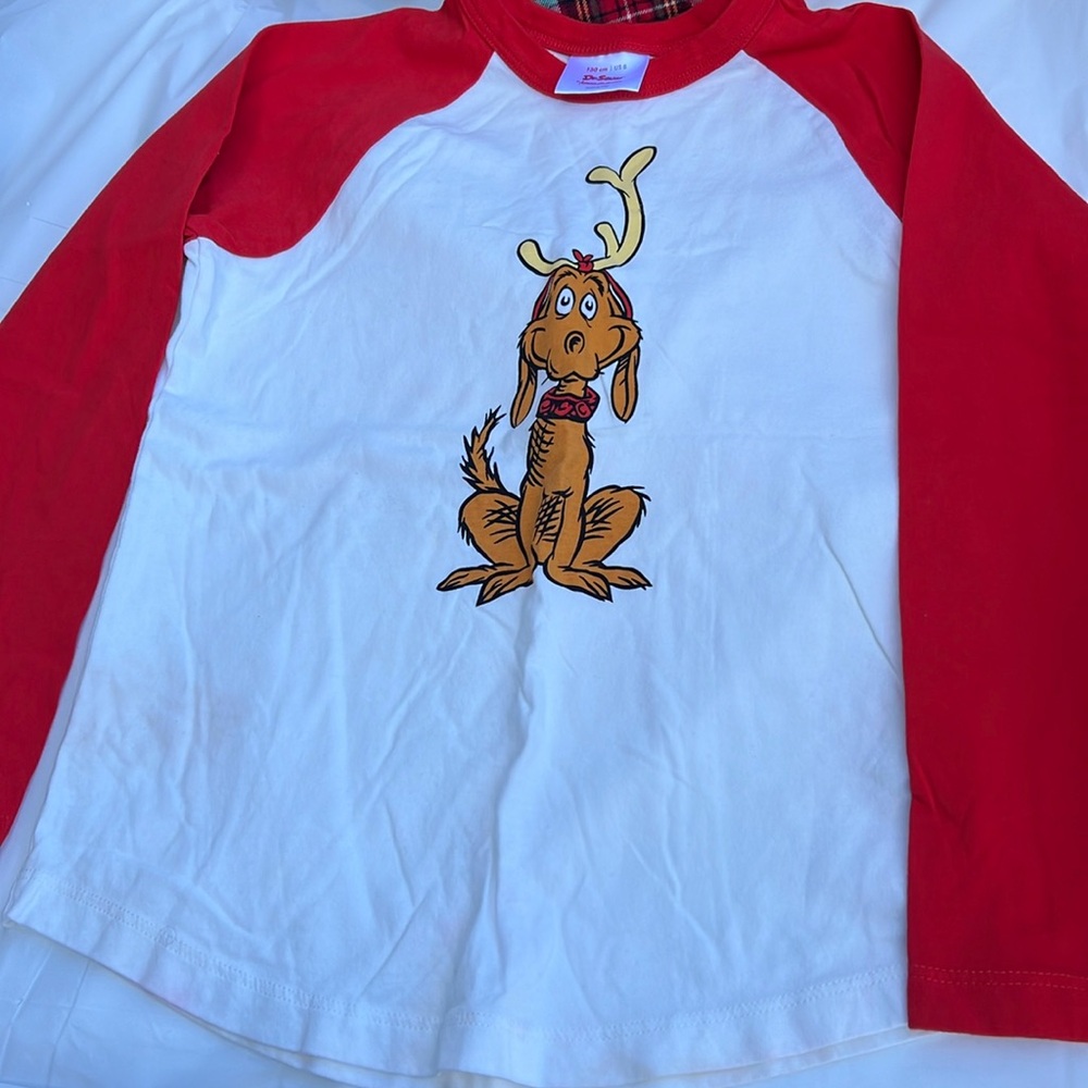 Dr.Sues long sleeve shirt size 8 (Max the dog) Grinch movie. Great for xmas